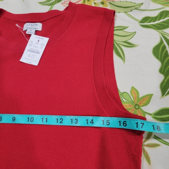 J Crew Factory Sweater Shell BO375 NWT Size M Red - Picture 7 of 8